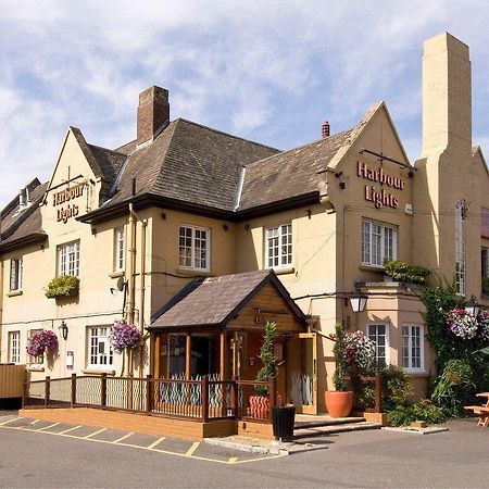 Premier Inn Portsmouth North Harbour Екстериор снимка