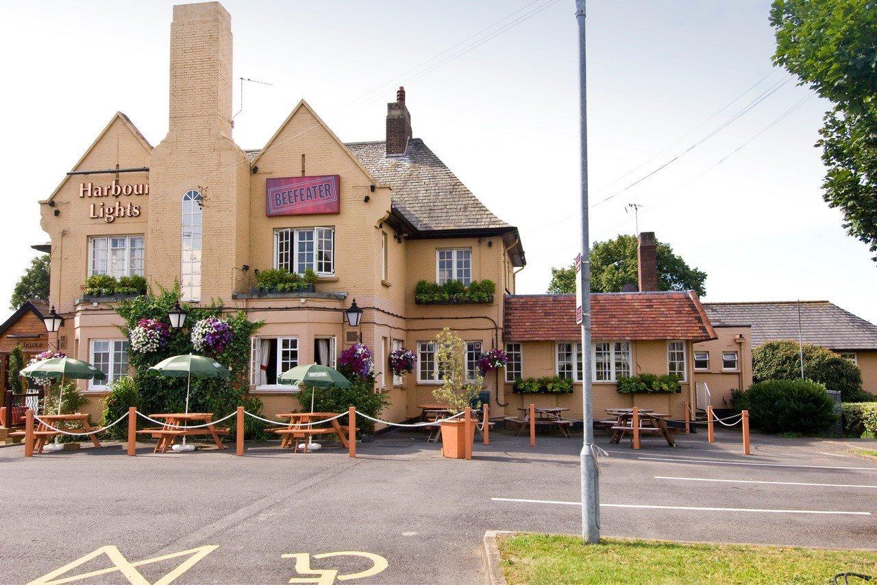 Premier Inn Portsmouth North Harbour Екстериор снимка