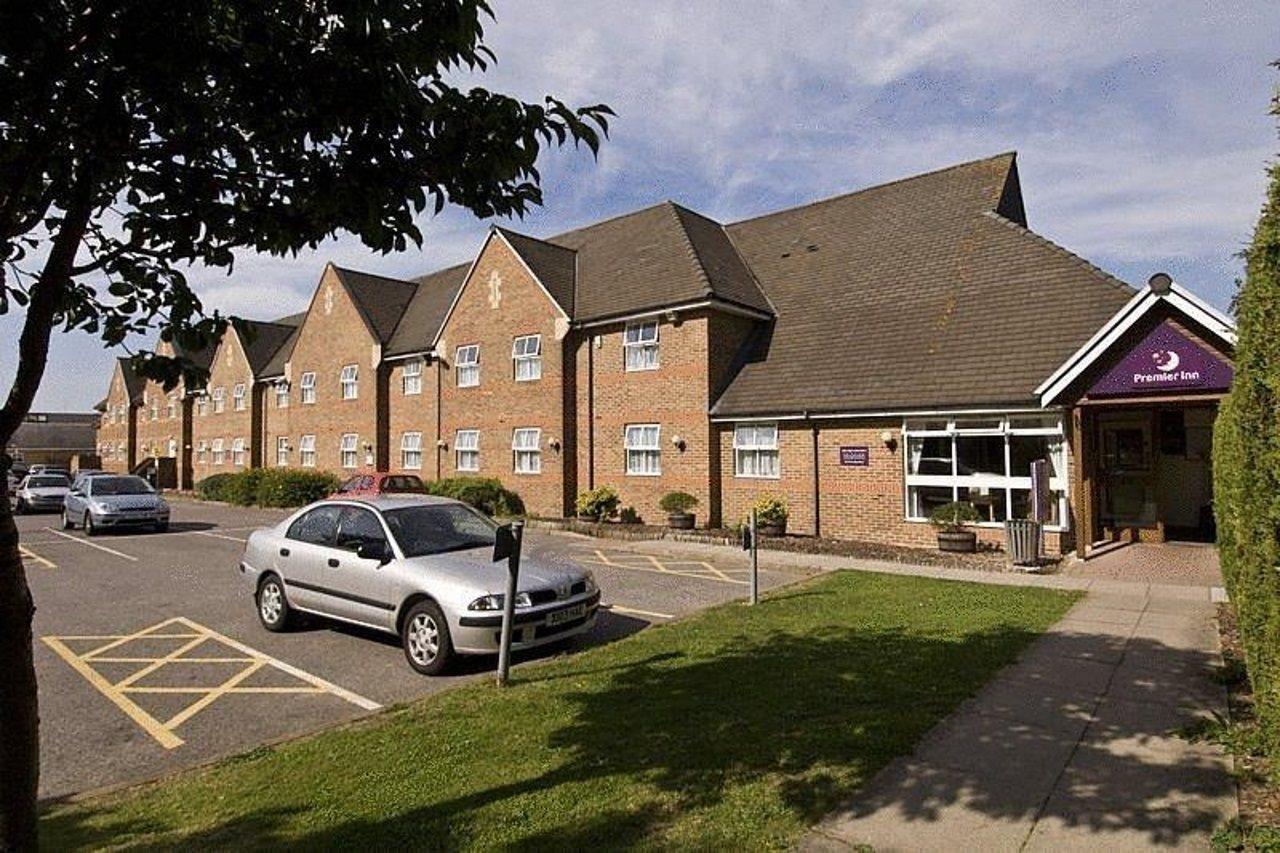 Premier Inn Portsmouth North Harbour Екстериор снимка