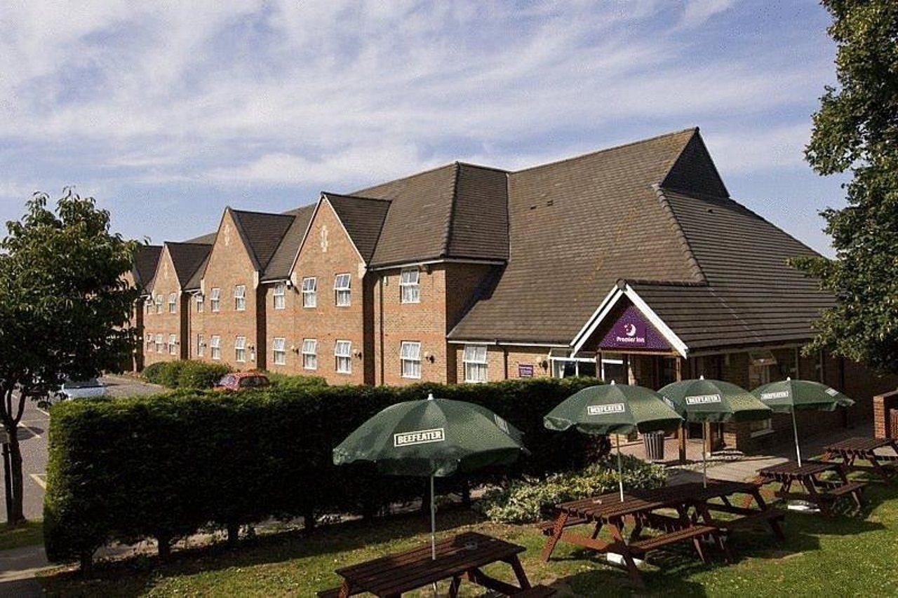 Premier Inn Portsmouth North Harbour Екстериор снимка